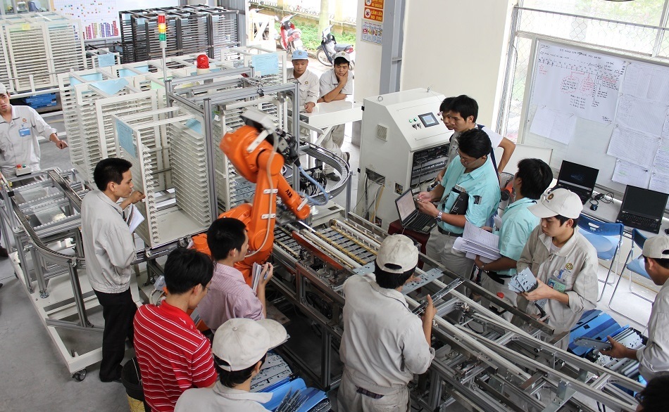 tu-dong-hoa-trong-lap-rap-cnc-vina tu-dong-hoa-trong-lap-rap-cnc-vina