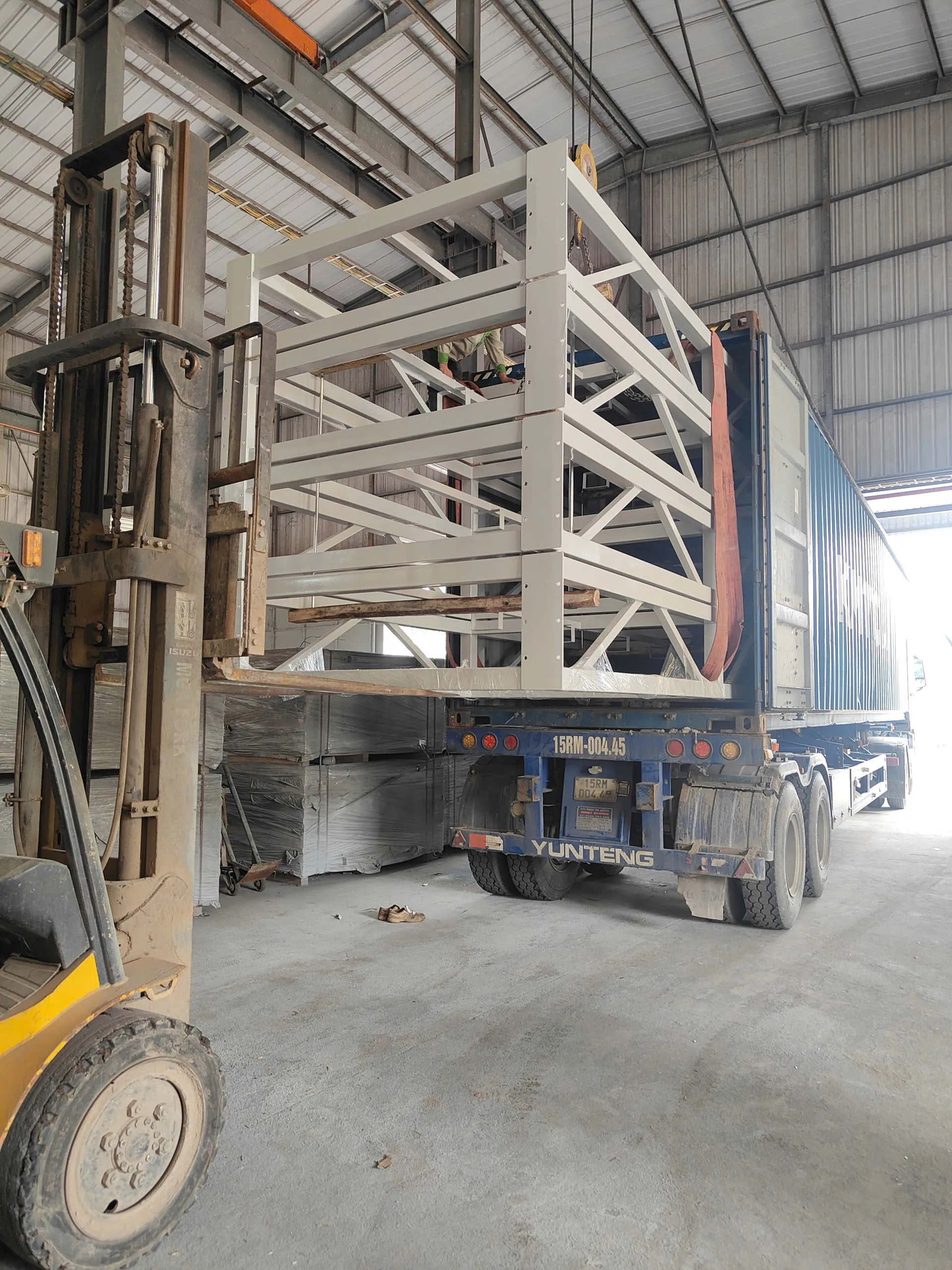 CNC VINA gấp rút hoàn thiện và vận chuyển thiết bị đi Ấn Độ cnc vina gap rut hoan thien va van chuyen thiet bi di an do