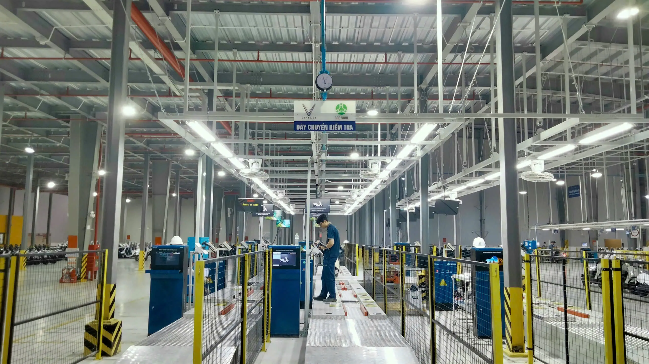 Dây chuyền kiểm tra xe máy day chuyen kiem tra xe may