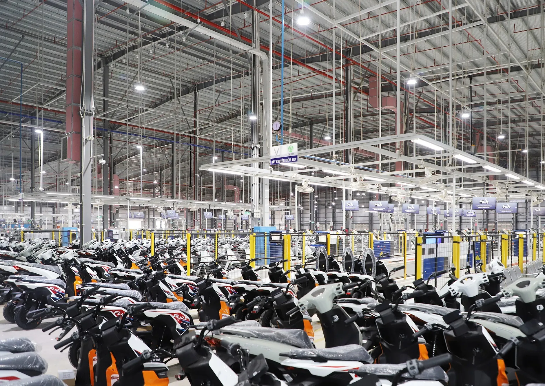 CNC VINA và giải pháp tự động cho nhà sản xuất xe máy điện cnc vina va giai phap tu dong cho nha san xuat xe may dien