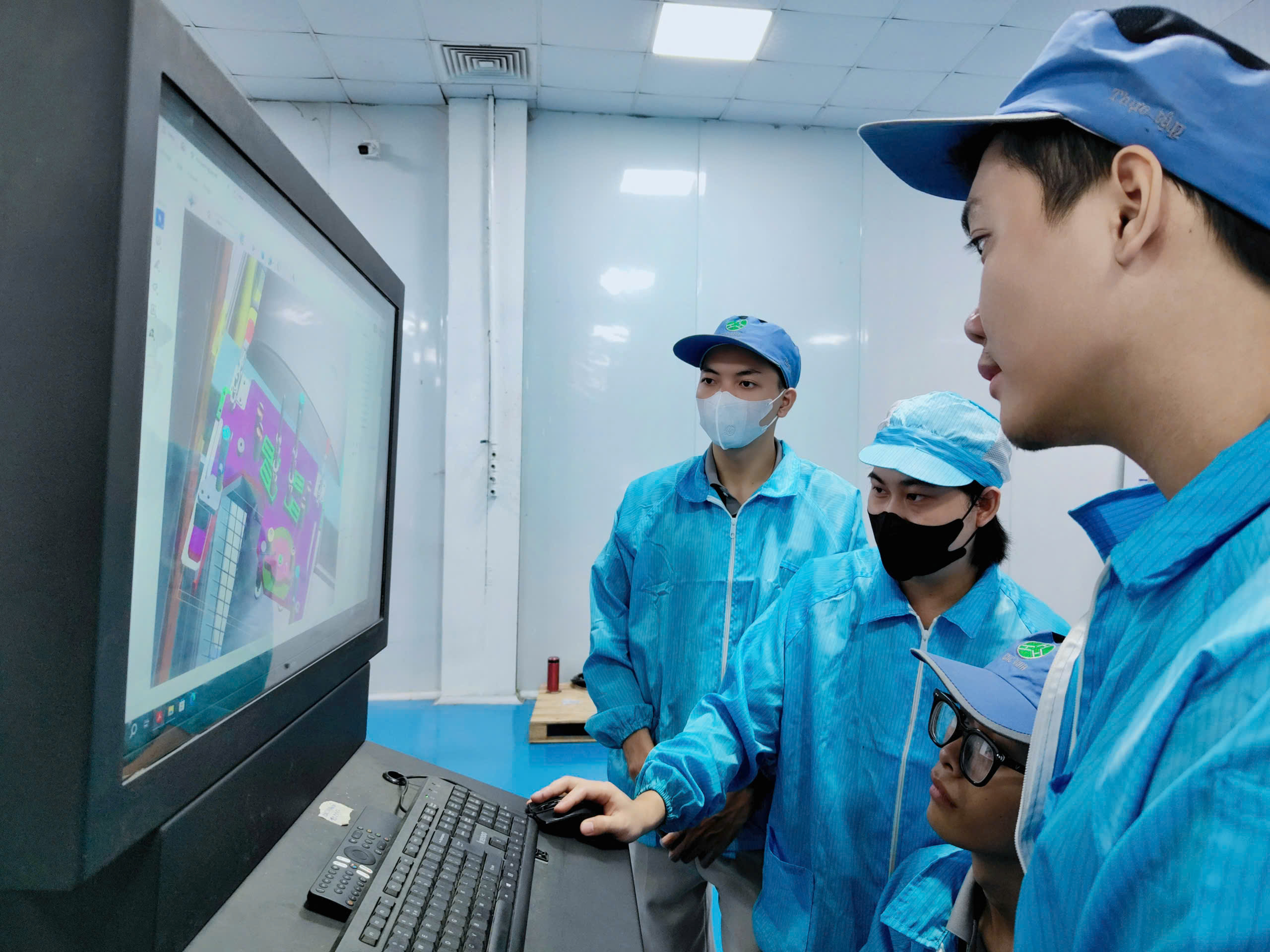 Khám phá môi trường làm việc thực tế dành cho sinh viên thực tập và nhân viên mới tại CNC VINA Khám phá môi trường làm việc thực tế dành cho sinh viên thực tập và nhân viên mới tại CNC VINA