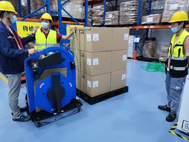 Máy đóng đai dễ dàng thao tác và giao diện thân thiện với người sử dụng Máy đóng đai dễ dàng thao tác và giao diện thân thiện với người sử dụng