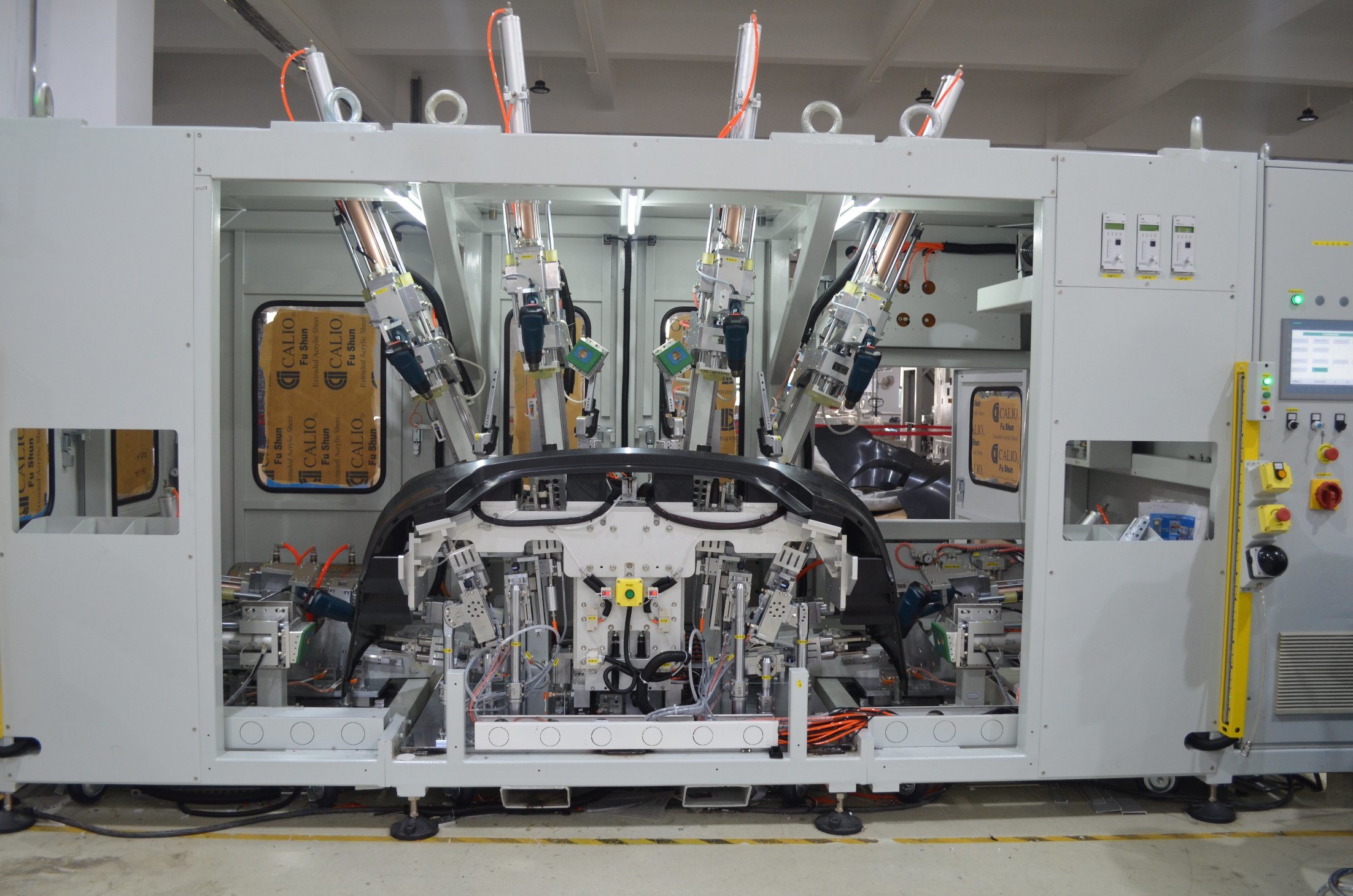 Máy hàn siêu âm nhựa trong ngành ô tô Máy hàn siêu âm nhựa trong ngành ô tô