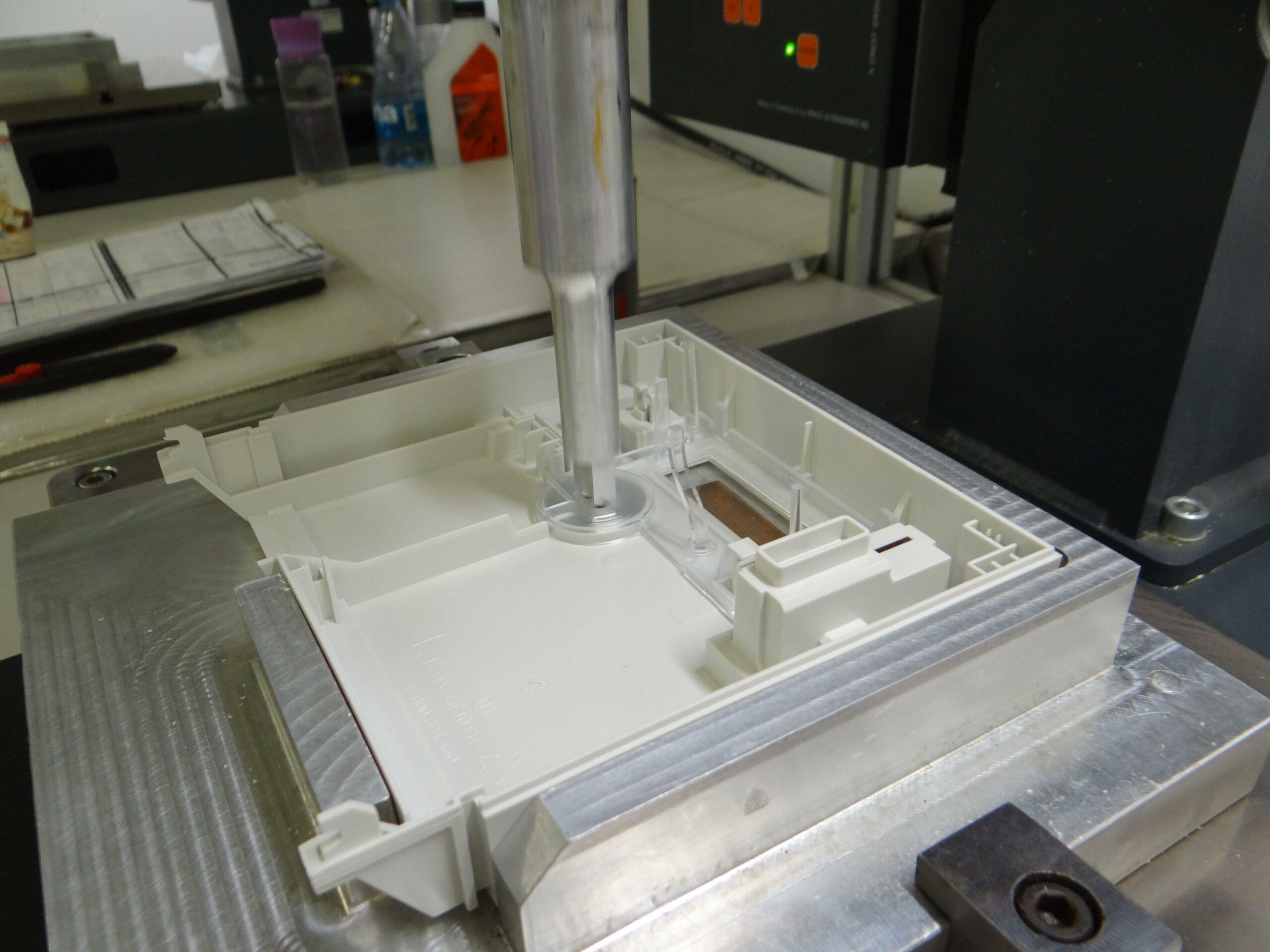 Các đặc tính của máy hàn siêu âm nhựa Các đặc tính của máy hàn siêu âm nhựa