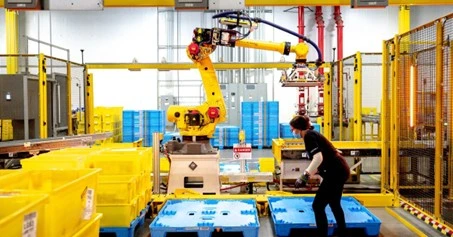 Robot-trong-kho-bai-Amazon Robot-trong-kho-bai-Amazon