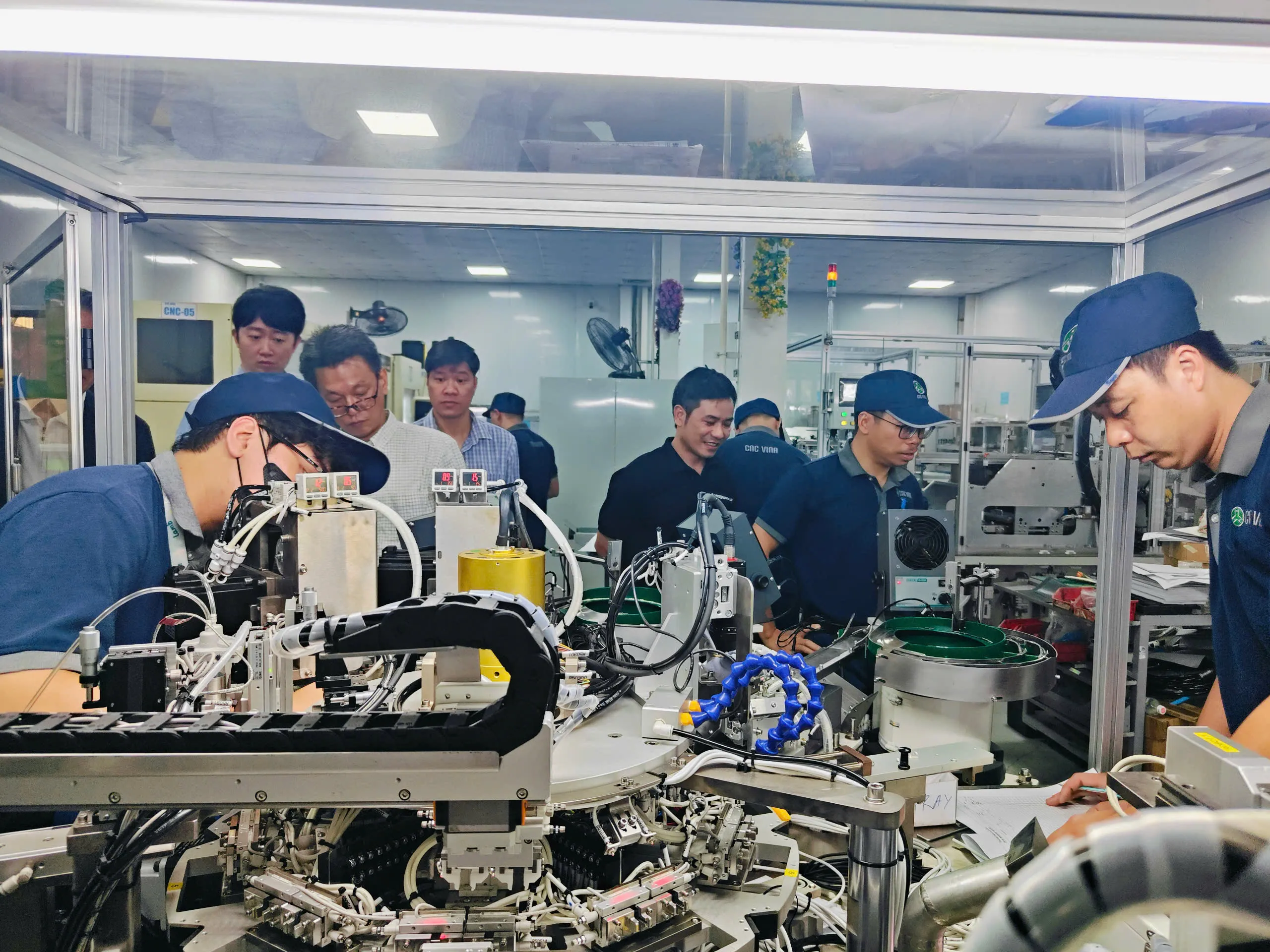 CNC VINA đón tiếp đoàn khách Nhật Bản đến thăm và làm việc cncvina don don tiep doan khach nhat ban den tham va lam viec