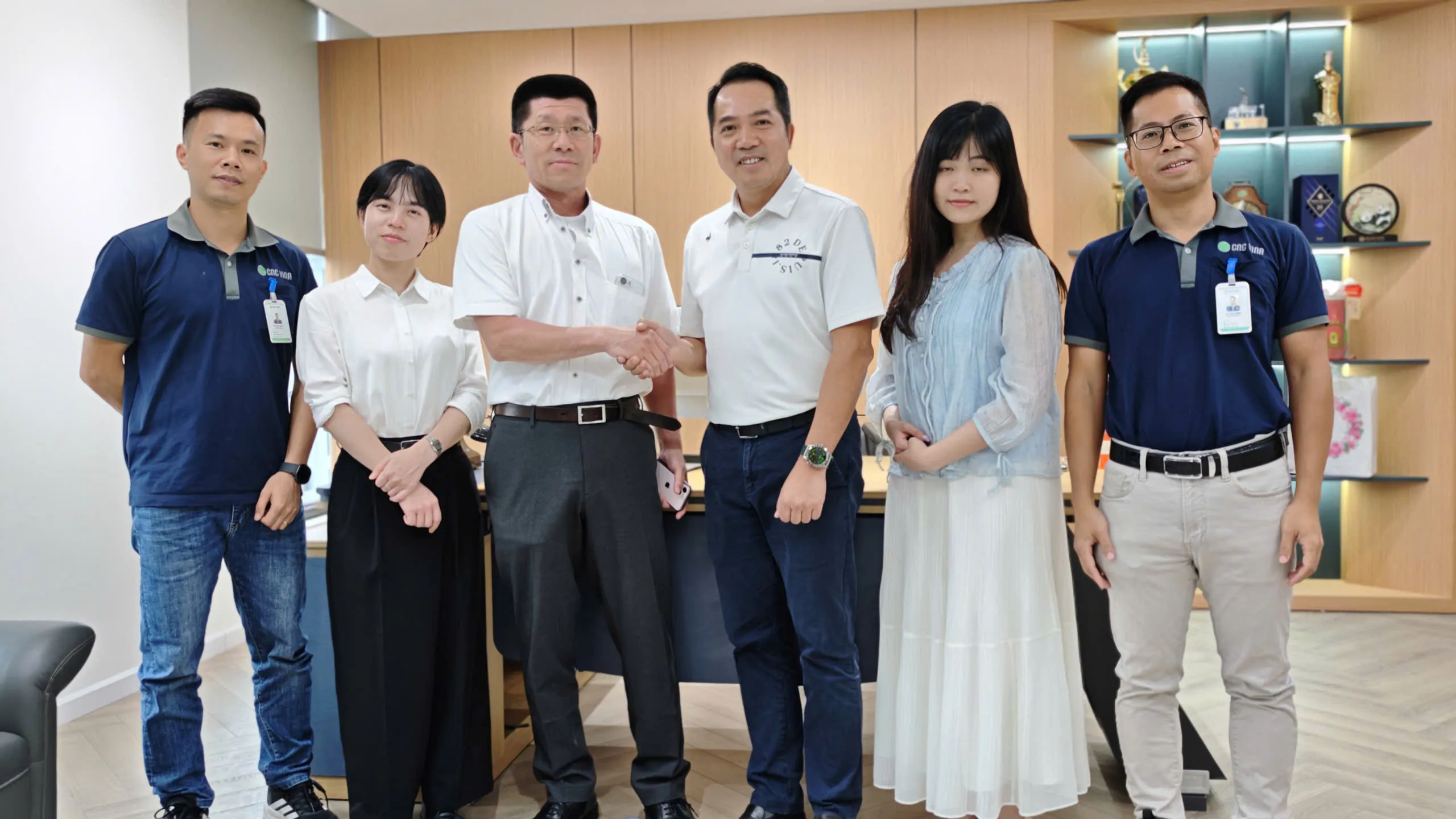 Cùng nhau bước vào giai đoạn phát triển mới Cùng nhau bước vào giai đoạn phát triển mới