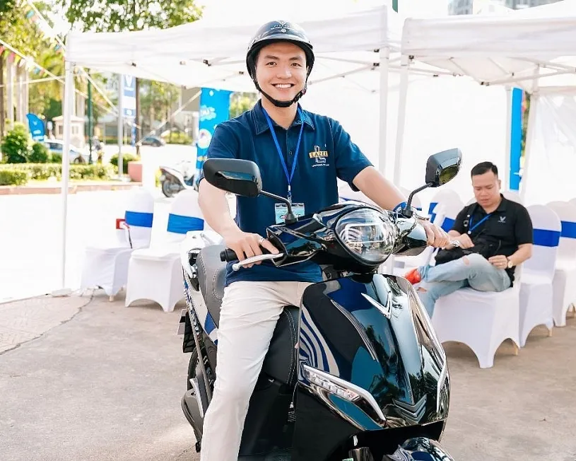Xe máy điện giúp giảm chi phí sử dụng cho động cơ xăng xe may dien giup giam chi phi su dung cho dong co xang